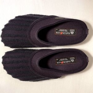 NEW Haflinger Moments (color - eggplant) size 40 (9 - 9.5)
